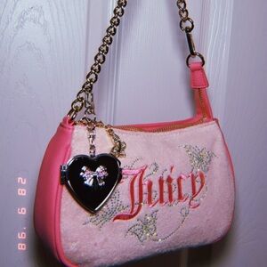 Juicy Couture Pink Shoulder Bag with double sided mirror 🪞💗🎀
